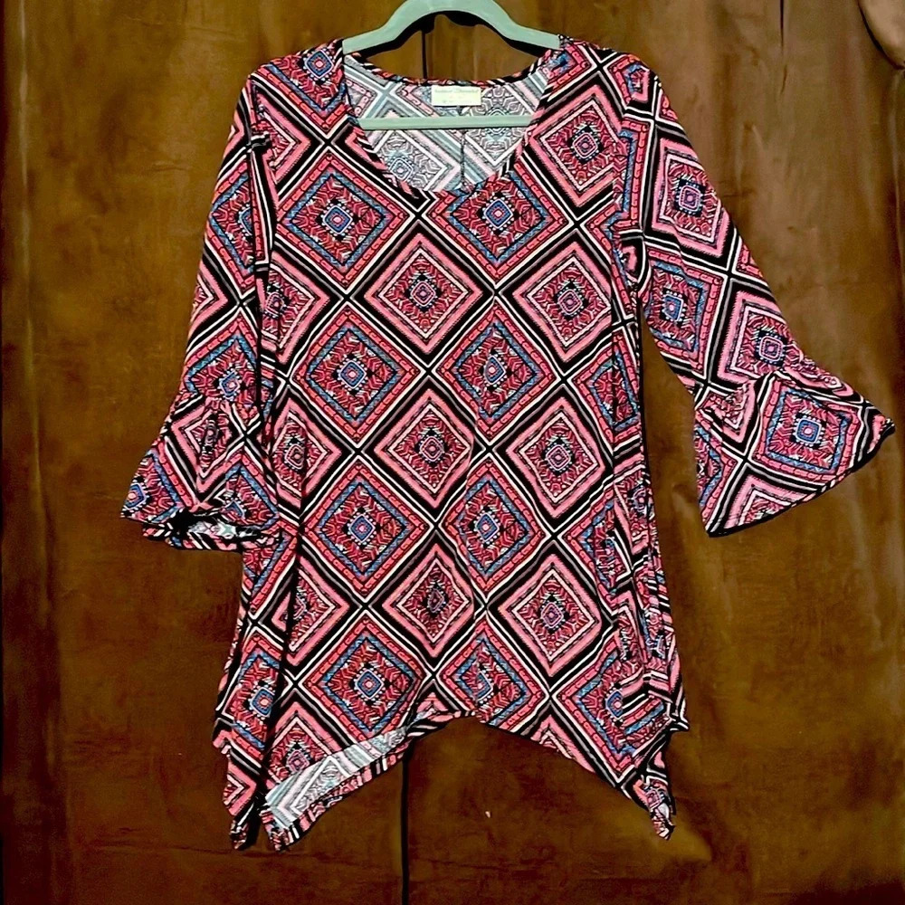 Pink geometric print womens top size M also L ruffle bell sleeves nice v shape